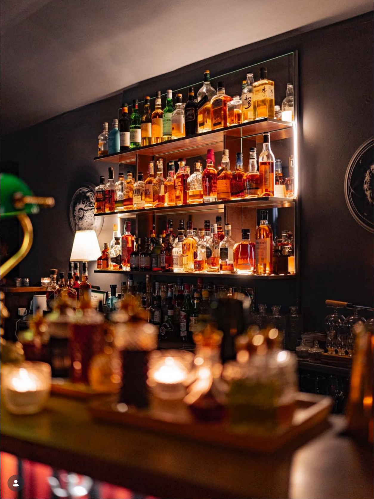 Die Bar des Saint George mit einer Auswahl erlesener Spirituosen